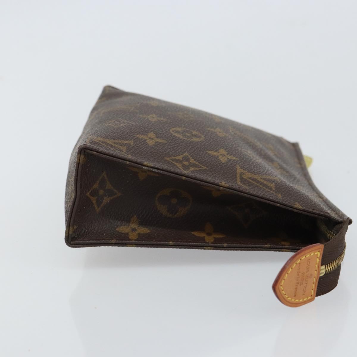 LOUIS VUITTON Monogram Poche Toilette 19 Pouch M47544 LV Auth 163682