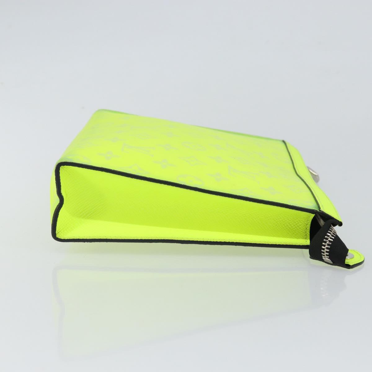 LOUIS VUITTON Taiga Pochette Voyager MM Clutch Bag Jaune LV Auth 163964