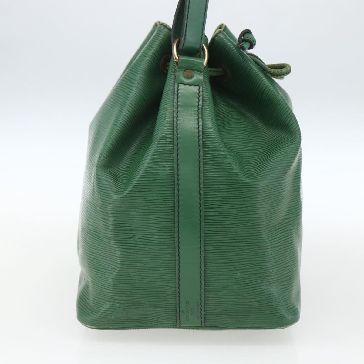 LOUIS VUITTON Epi Petit Noe Shoulder Bag Green M44104 LV Auth 164149