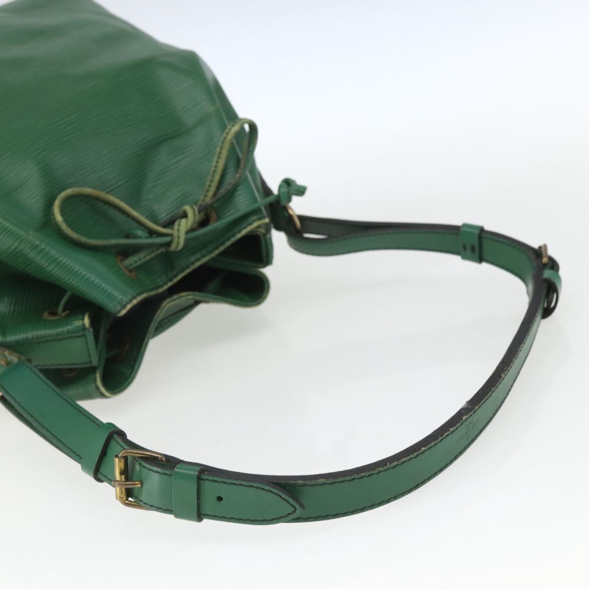 LOUIS VUITTON Epi Petit Noe Shoulder Bag Green M44104 LV Auth 164149