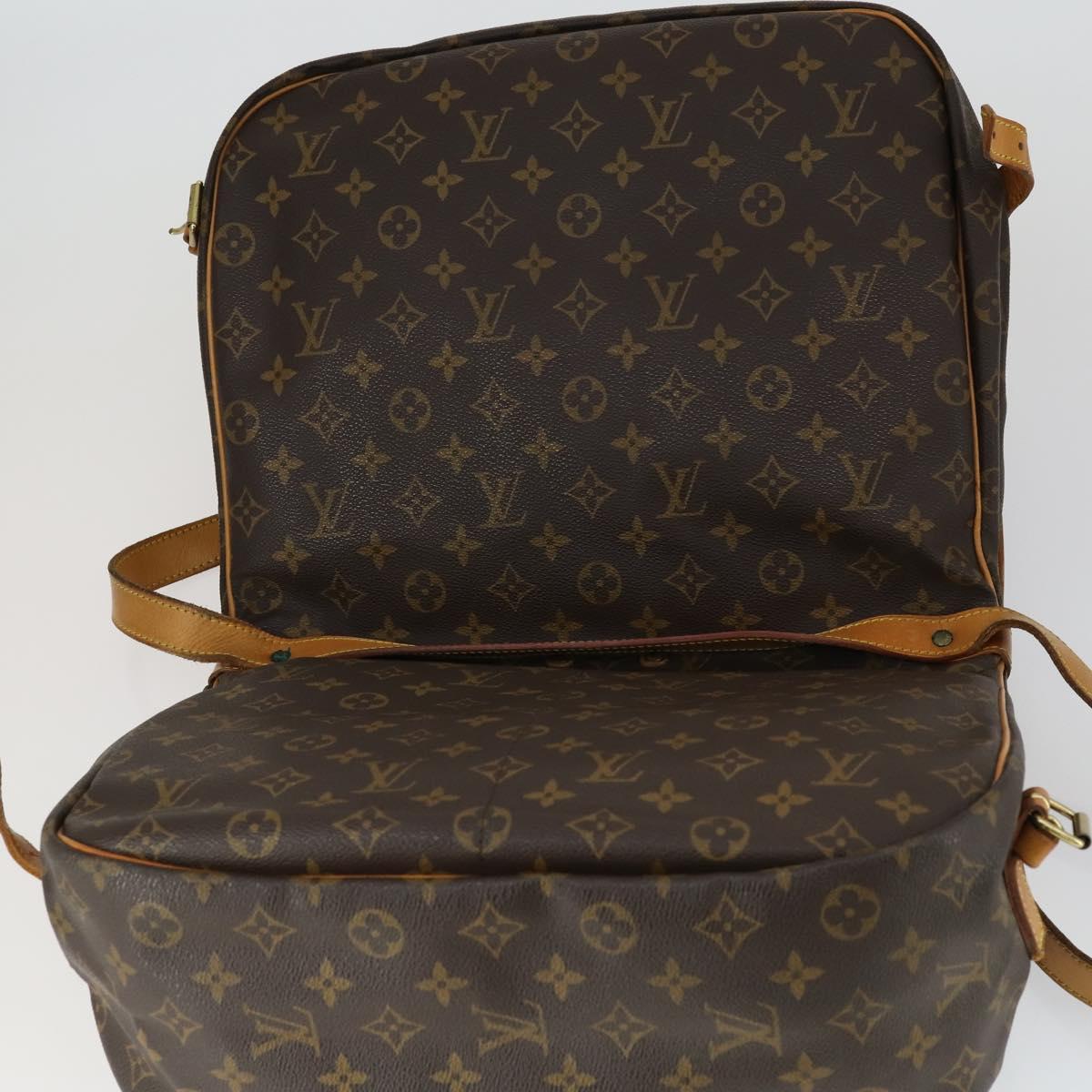 LOUIS VUITTON Monogram Saumur 35 Shoulder Bag M42254 LV Auth 164199