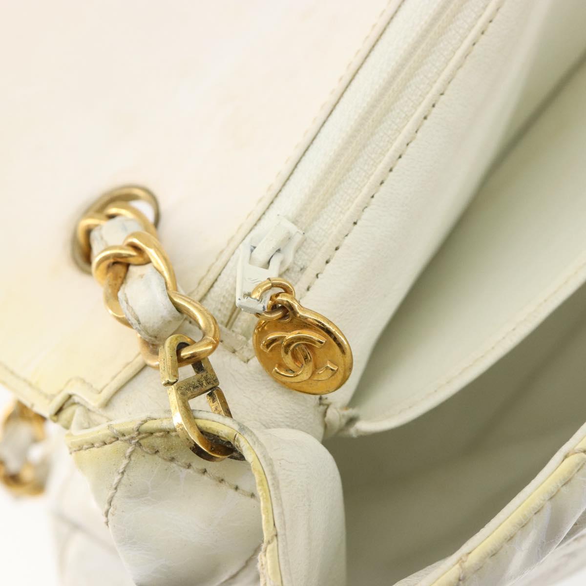 CHANEL Matelasse 30 Chain Shoulder Bag Patent leather White Gold CC Auth 164245