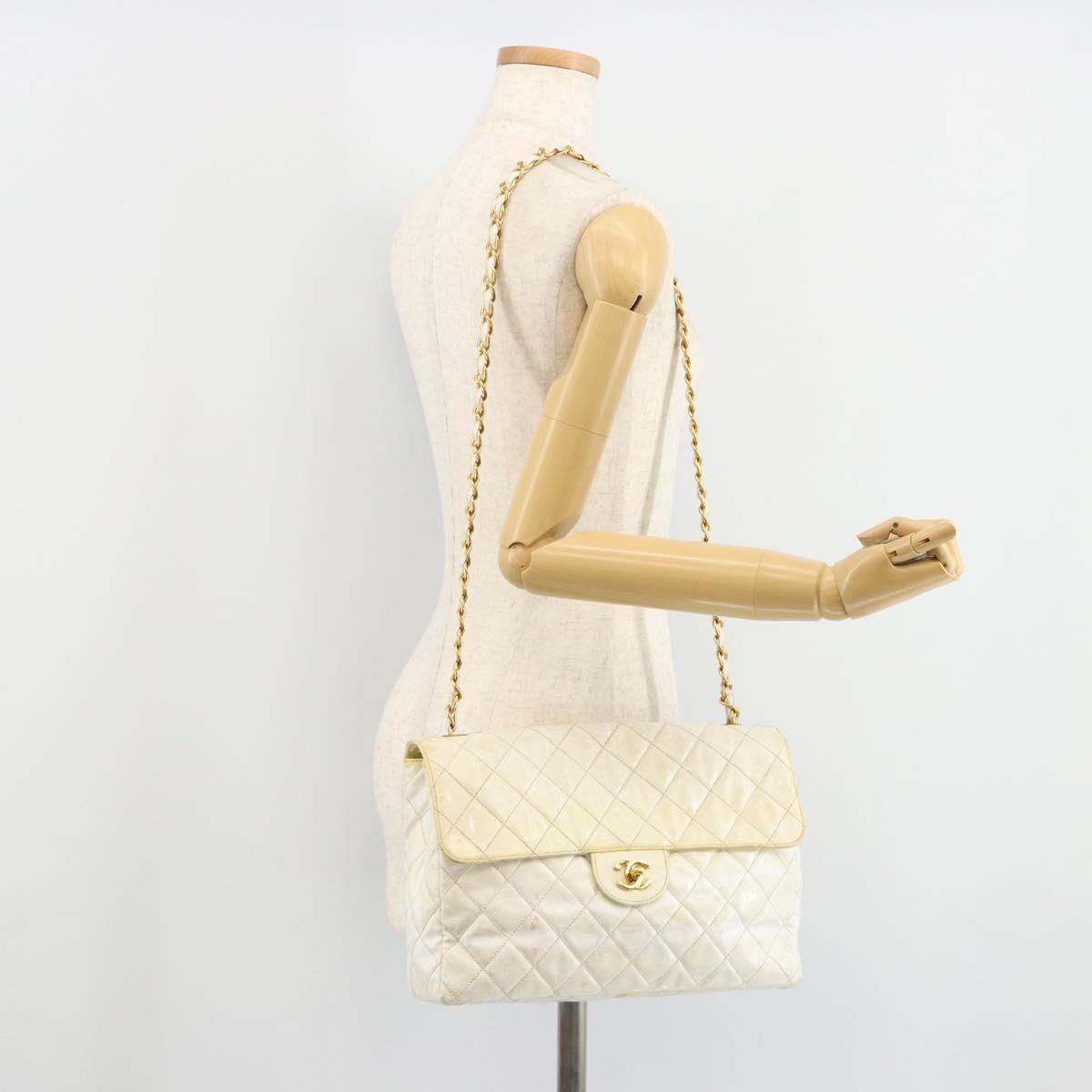 CHANEL Matelasse 30 Chain Shoulder Bag Patent leather White Gold CC Auth 164245