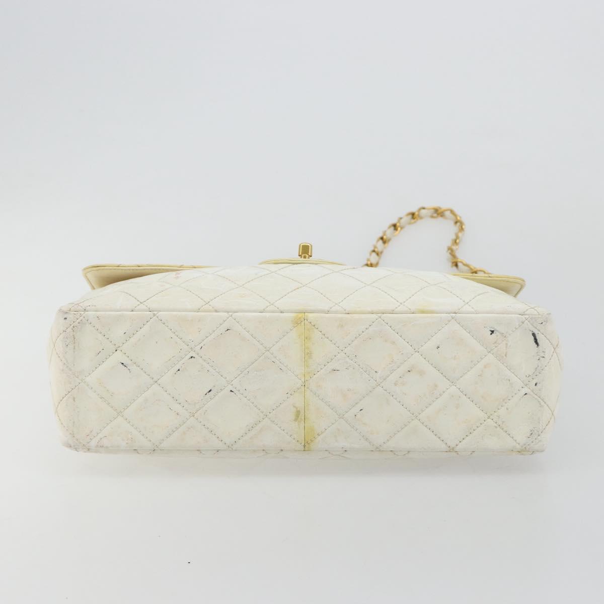 CHANEL Matelasse 30 Chain Shoulder Bag Patent leather White Gold CC Auth 164245