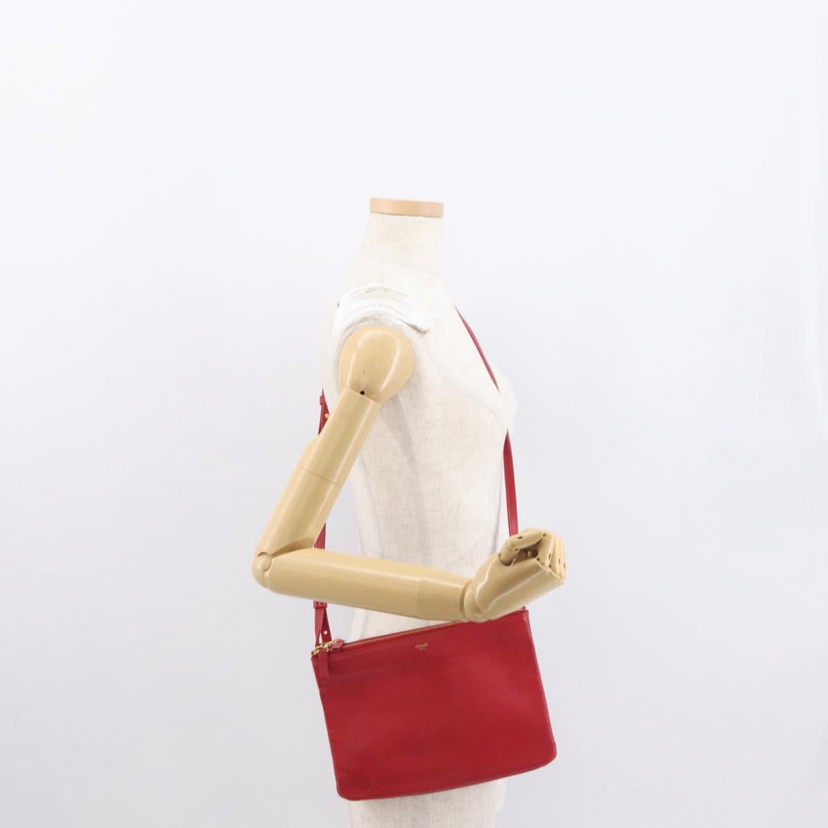 CELINE Trio Shoulder Bag Leather Red Gold Auth 164272