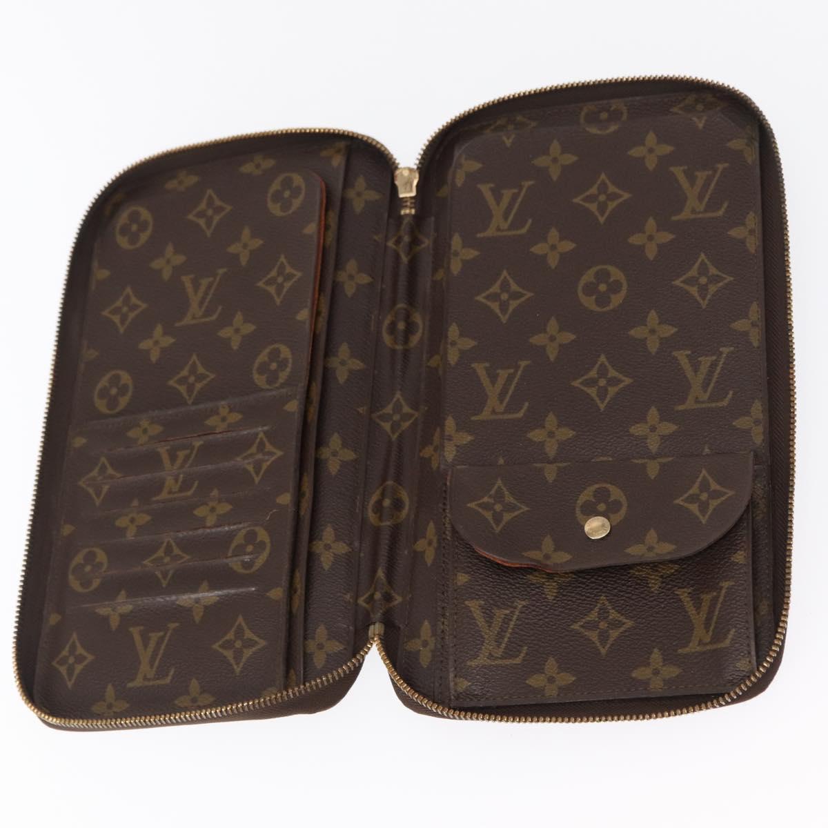 LOUIS VUITTON Monogram Poche Escapade Travel Case M60113 LV Auth 164378