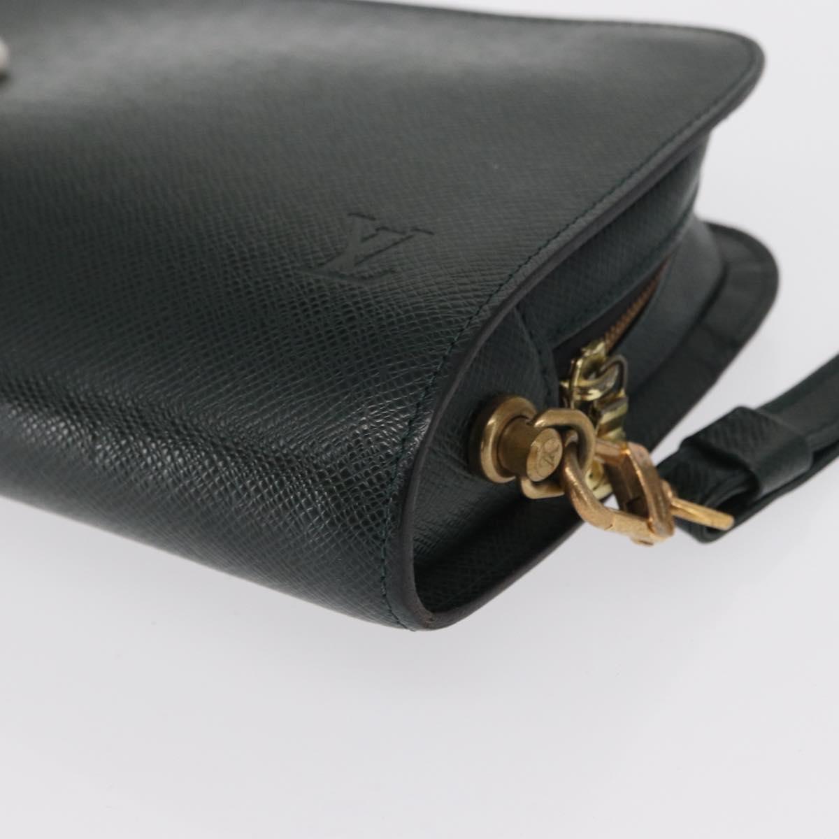 LOUIS VUITTON Taiga Baikal Clutch Bag Epicea M30184 LV Auth 164586
