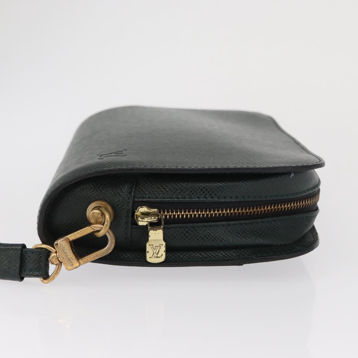 LOUIS VUITTON Taiga Baikal Clutch Bag Epicea M30184 LV Auth 164586