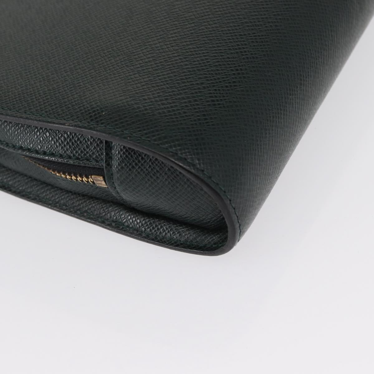 LOUIS VUITTON Taiga Baikal Clutch Bag Epicea M30184 LV Auth 164586