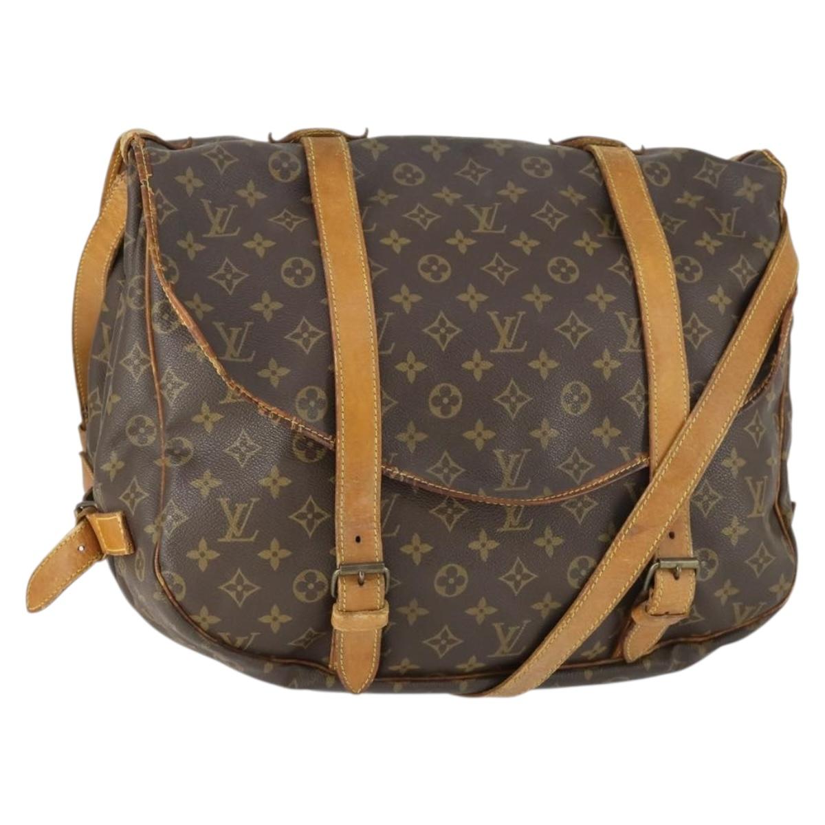 LOUIS VUITTON Monogram Saumur 43 Shoulder Bag M42252 LV Auth 164888