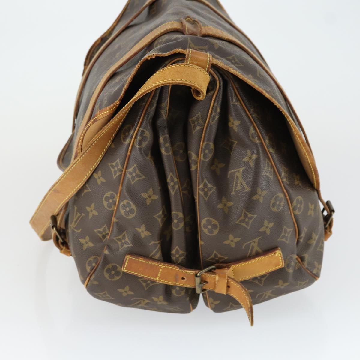 LOUIS VUITTON Monogram Saumur 43 Shoulder Bag M42252 LV Auth 164888