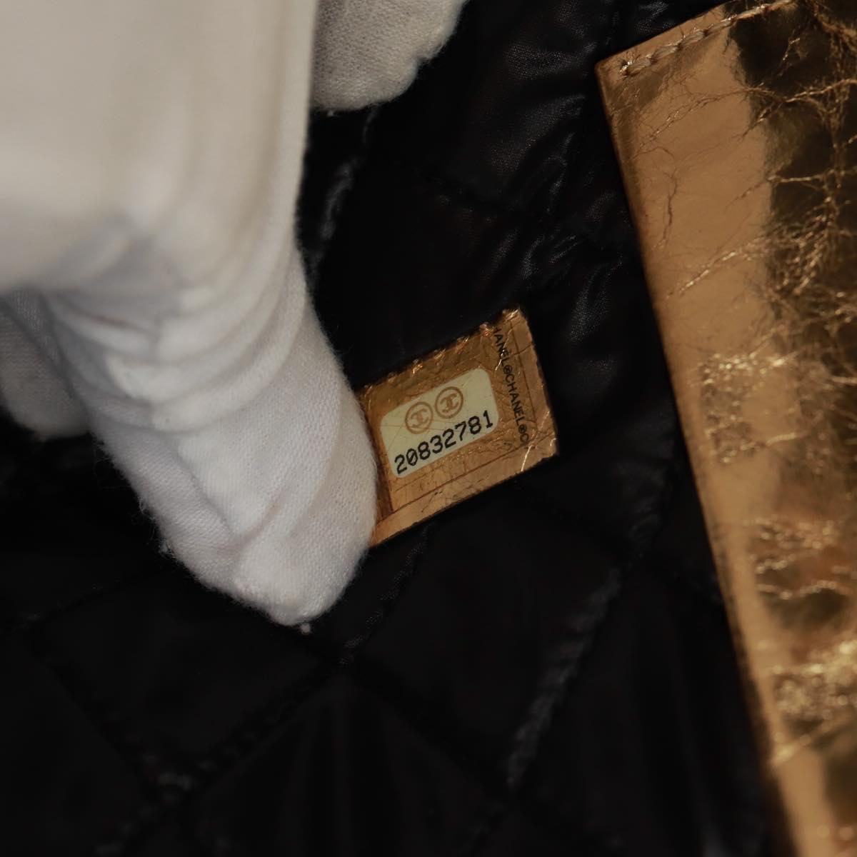 CHANEL Clutch Bag Leather Gold CC Auth 165360M