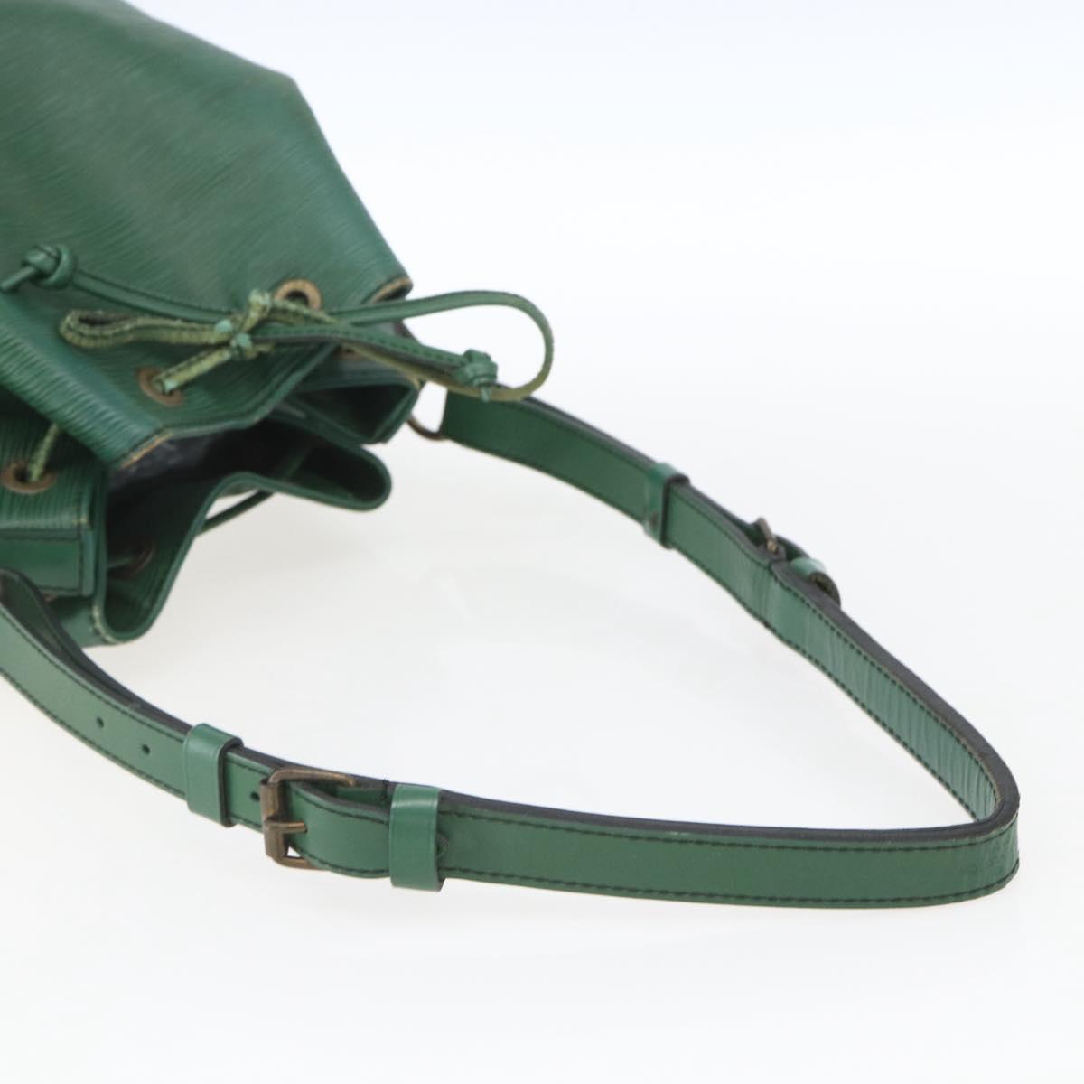 LOUIS VUITTON Epi Petit Noe Shoulder Bag Green M44104 LV Auth 165746
