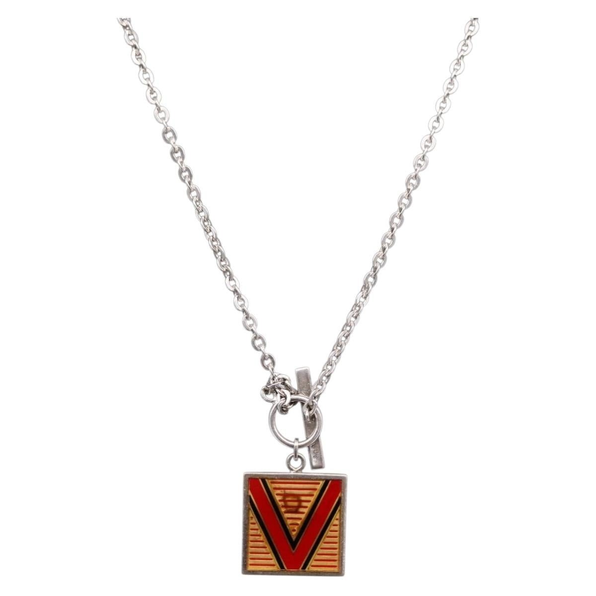 LOUIS VUITTON Pandantif V Necklace Ag925 Silver M67394 LV Auth 165878