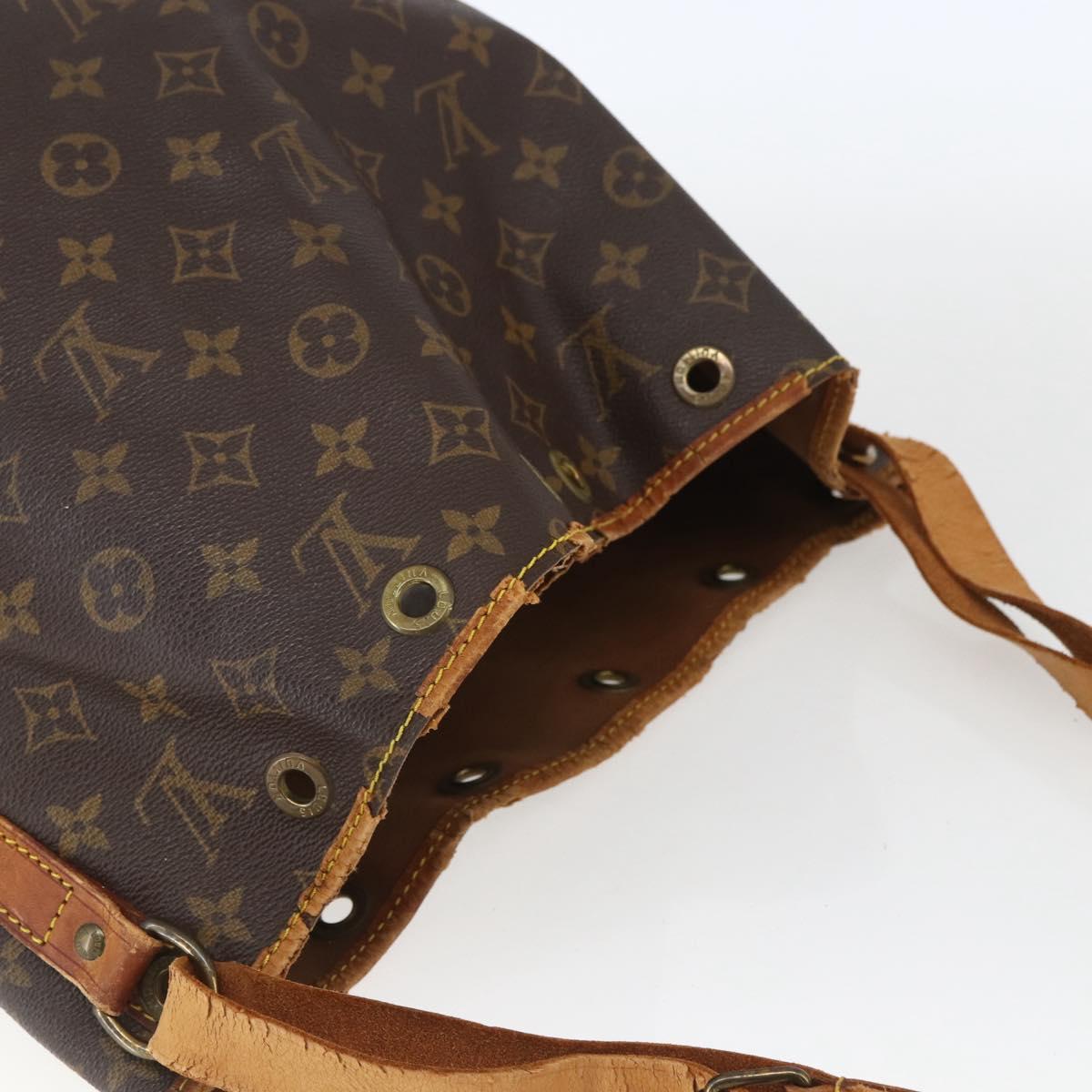 LOUIS VUITTON Monogram Petit Noe Shoulder Bag M42226 LV Auth 165899