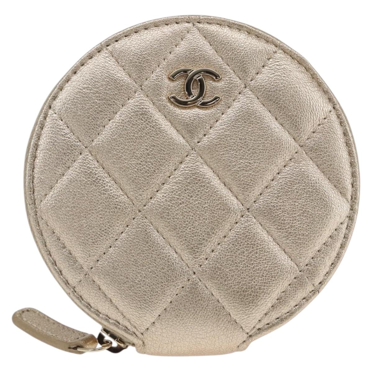 CHANEL Matelasse Air Pods case Coin Purse Lamb Skin Gold CC Auth 165948SM