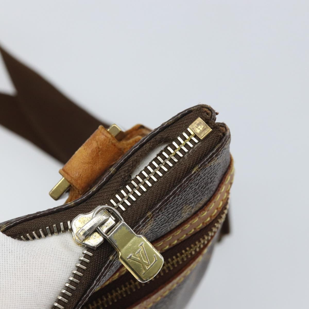 LOUIS VUITTON Monogram Pochette Bosphore Shoulder Bag M40044 LV Auth 166163