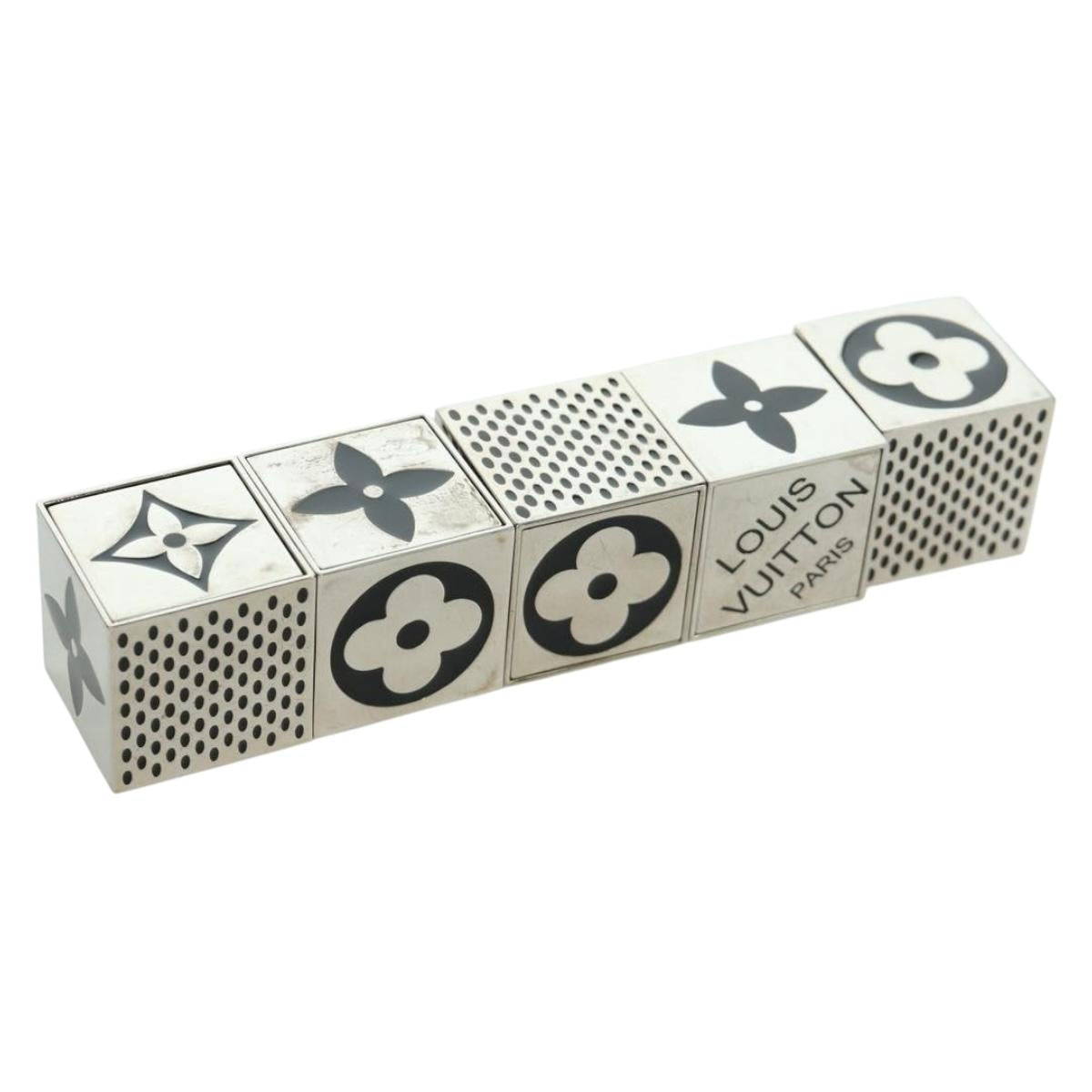 LOUIS VUITTON LV Cube Game metal Silver M99454 LV Auth 166248V