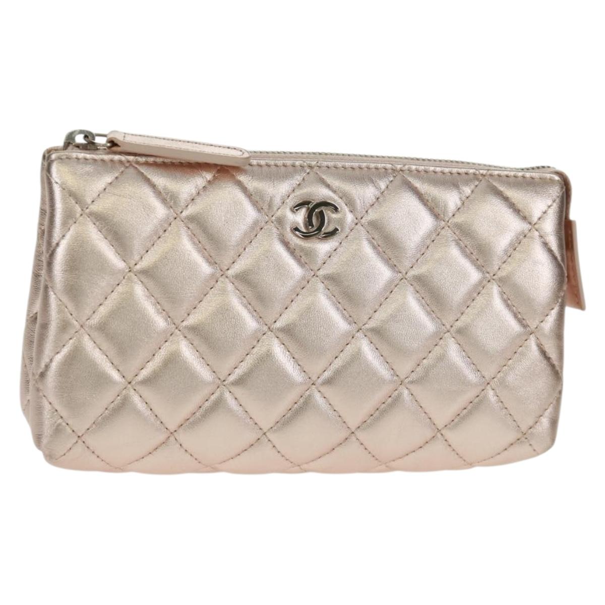 CHANEL Matelasse Pouch Lamb Skin Pink Silver CC Auth 166350SAM