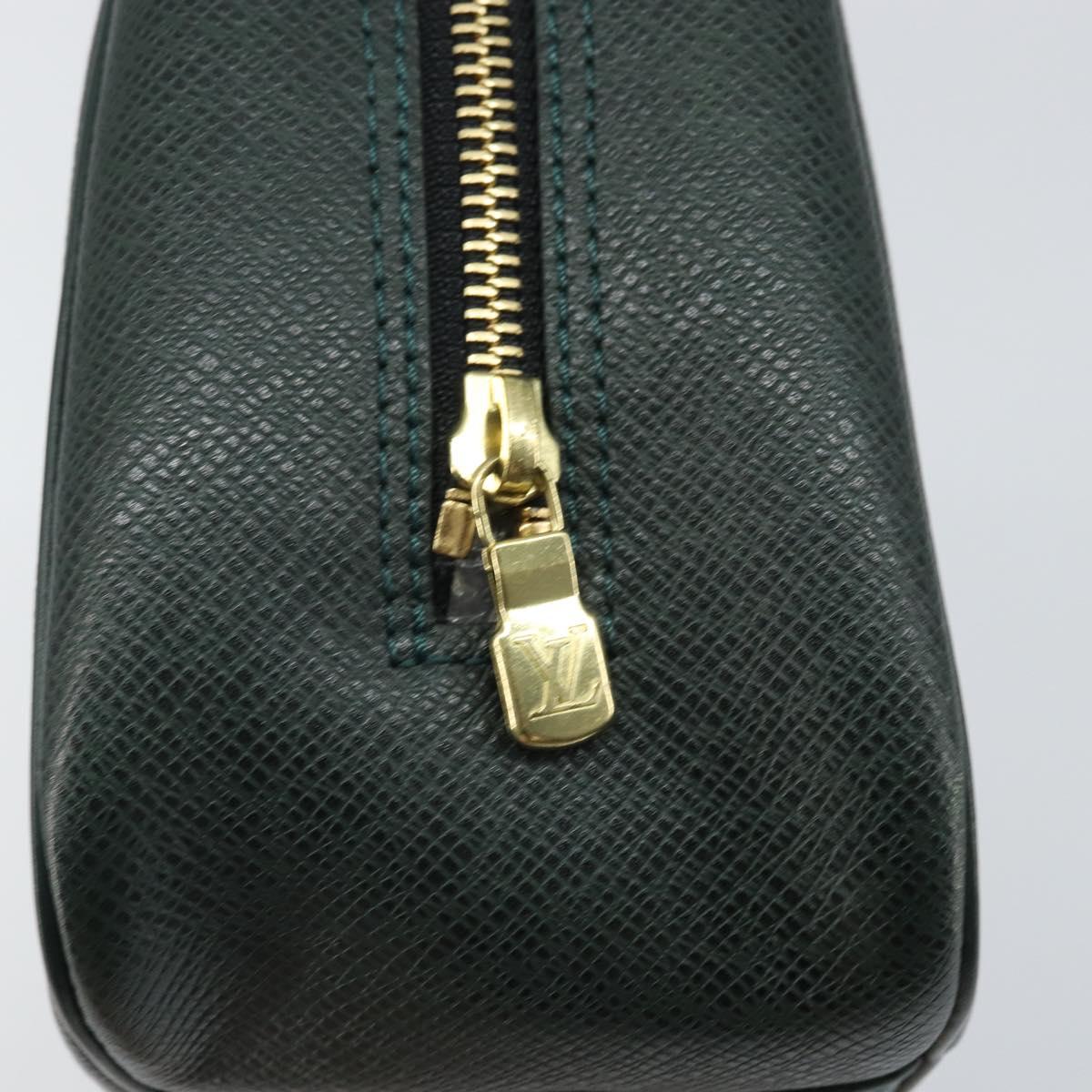 LOUIS VUITTON Taiga Trousse Toilette GM Clutch Bag Epicea M30214 LV Auth 166571