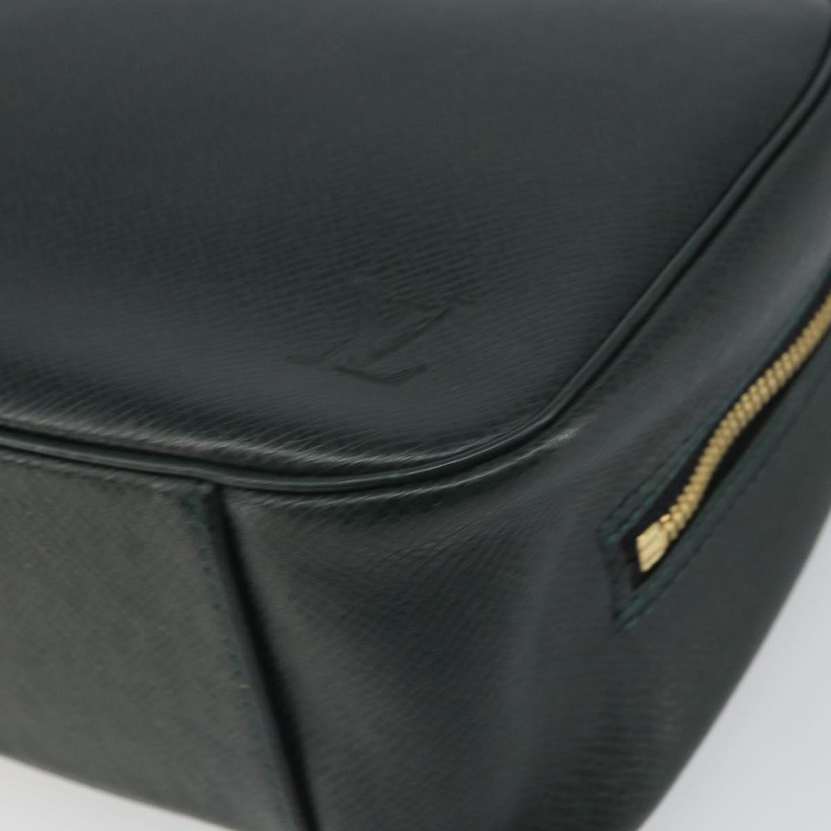 LOUIS VUITTON Taiga Trousse Toilette GM Clutch Bag Epicea M30214 LV Auth 166571