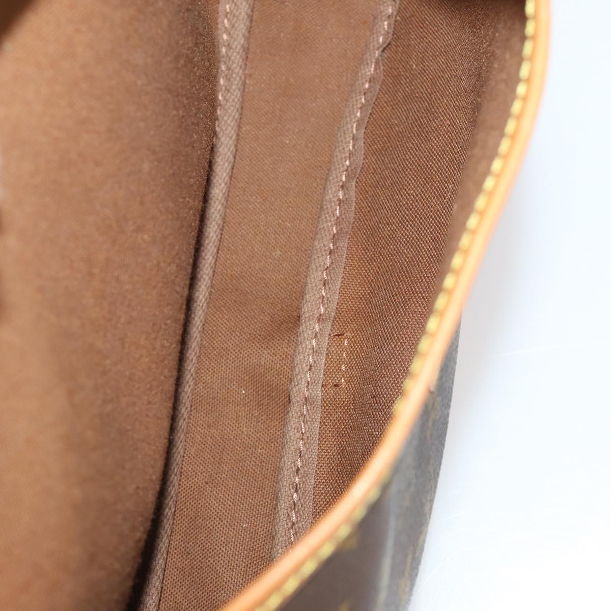 LOUIS VUITTON Monogram Saumur 30 Shoulder Bag M42256 LV Auth 166593