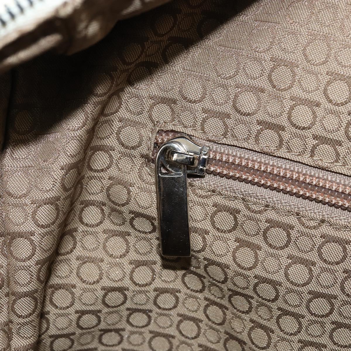 Salvatore Ferragamo Gancini Hand Bag Leather White Silver Auth 166988