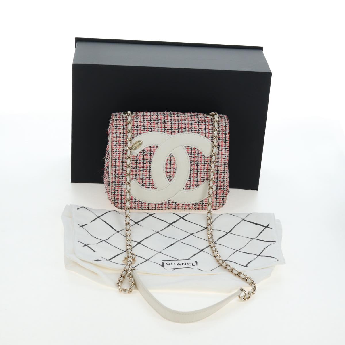 CHANEL Flap Pouch Chain Shoulder Bag Tweed Red Gold Tone CC Auth 167617SM