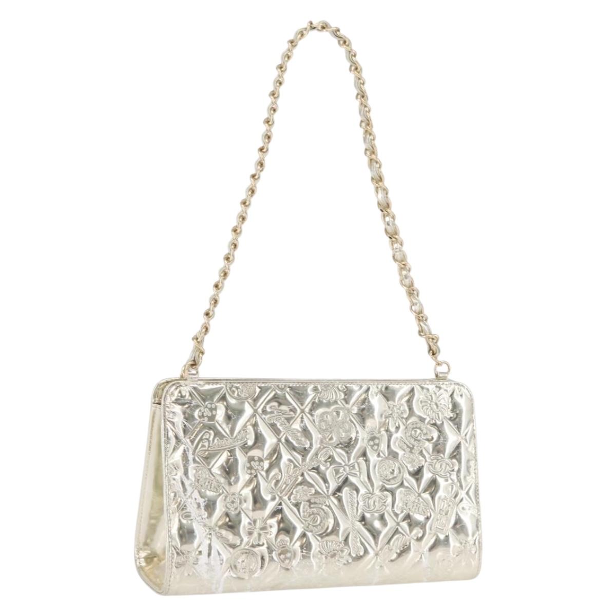 CHANEL Matelasse Shoulder Bag Patent leather Gold CC Auth 168139