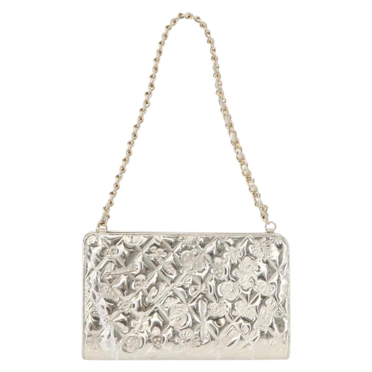 CHANEL Matelasse Shoulder Bag Patent leather Gold CC Auth 168139