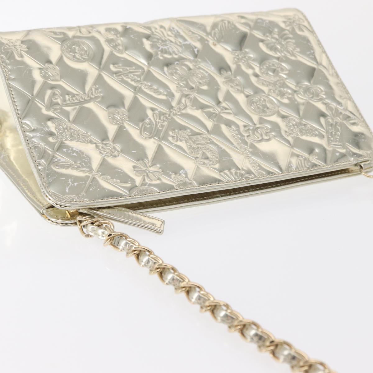 CHANEL Matelasse Shoulder Bag Patent leather Gold CC Auth 168139