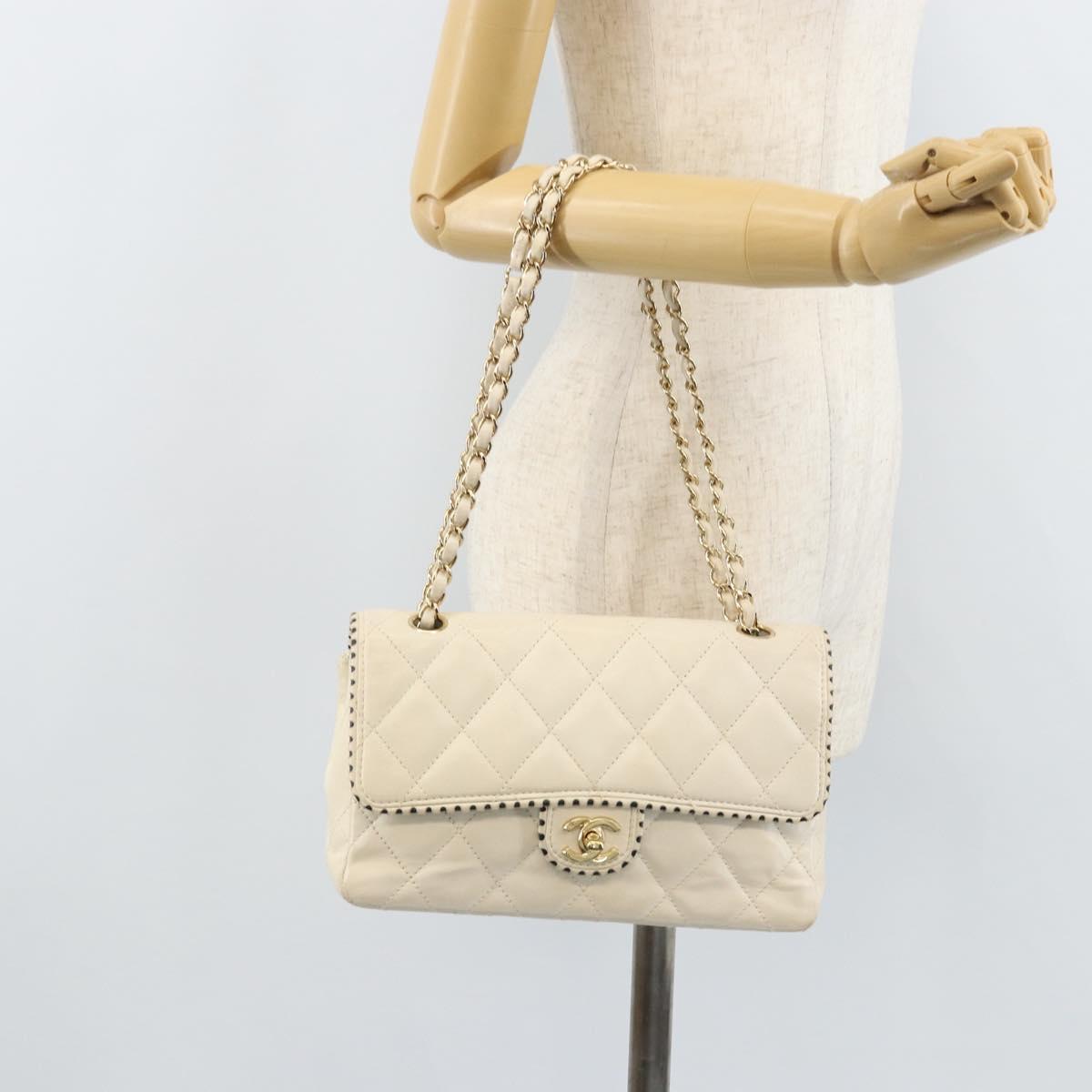 CHANEL Matelasse 25 Chain Shoulder Bag Leather White Gold CC Auth 168320V