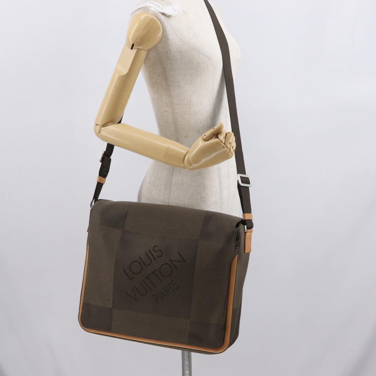 LOUIS VUITTON Damier Geant Messager Shoulder Bag Tail M93030 LV Auth 168478