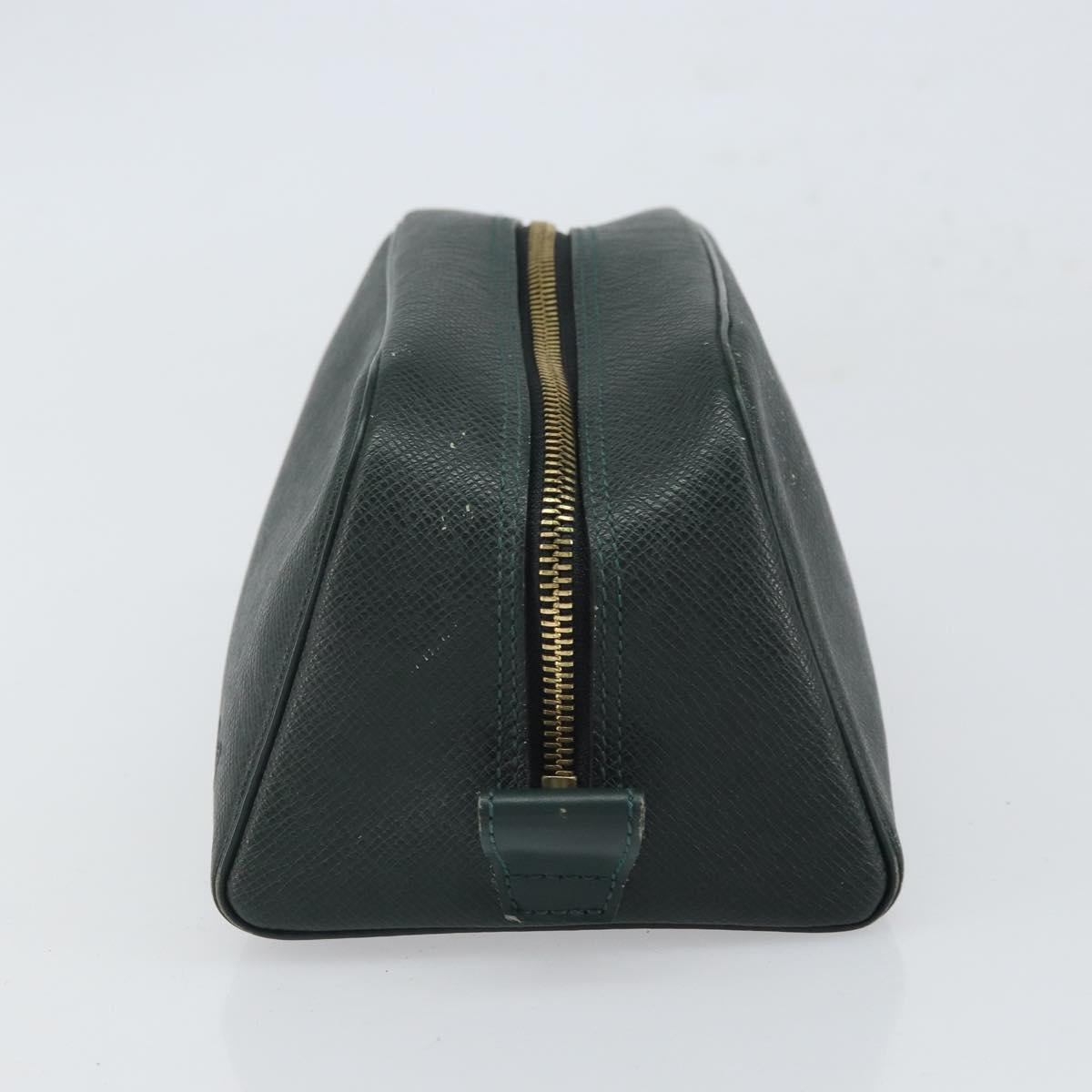 LOUIS VUITTON Taiga Trousse Toilette PM Clutch Bag Epicea M30224 LV Auth 169251