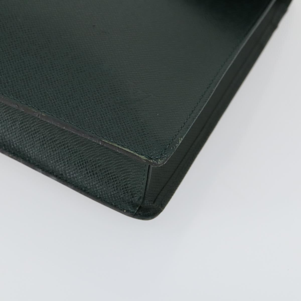 LOUIS VUITTON Taiga Serviette Kourad Business Bag Epicea T16786 LV Auth 169284