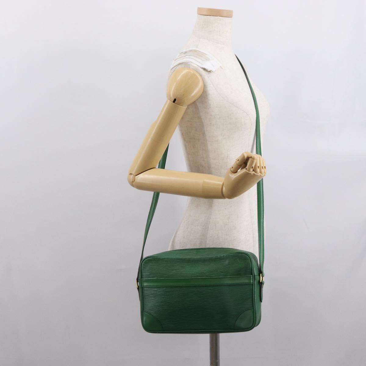 LOUIS VUITTON Epi Trocadero 27 Shoulder Bag Green M52314 LV Auth 169289