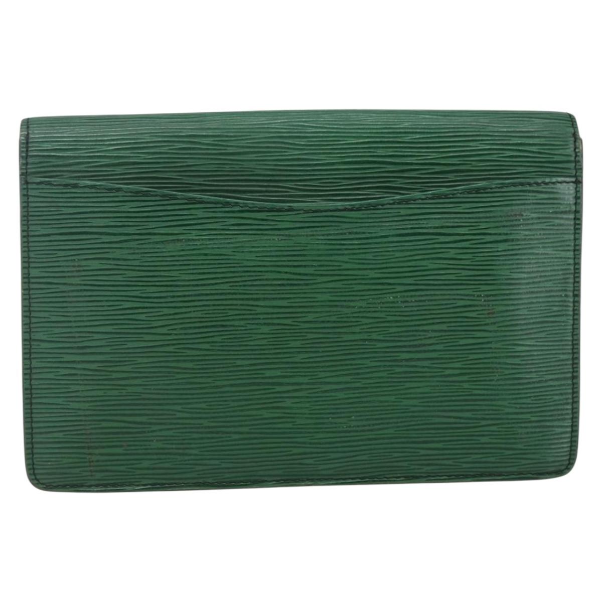 LOUIS VUITTON Epi Montaigne 23 Clutch Bag Green M52664 LV Auth 169311