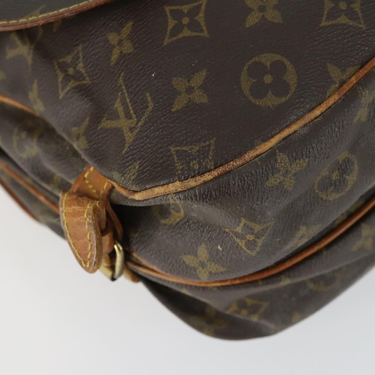 LOUIS VUITTON Monogram Saumur 30 Shoulder Bag M42256 LV Auth 169318