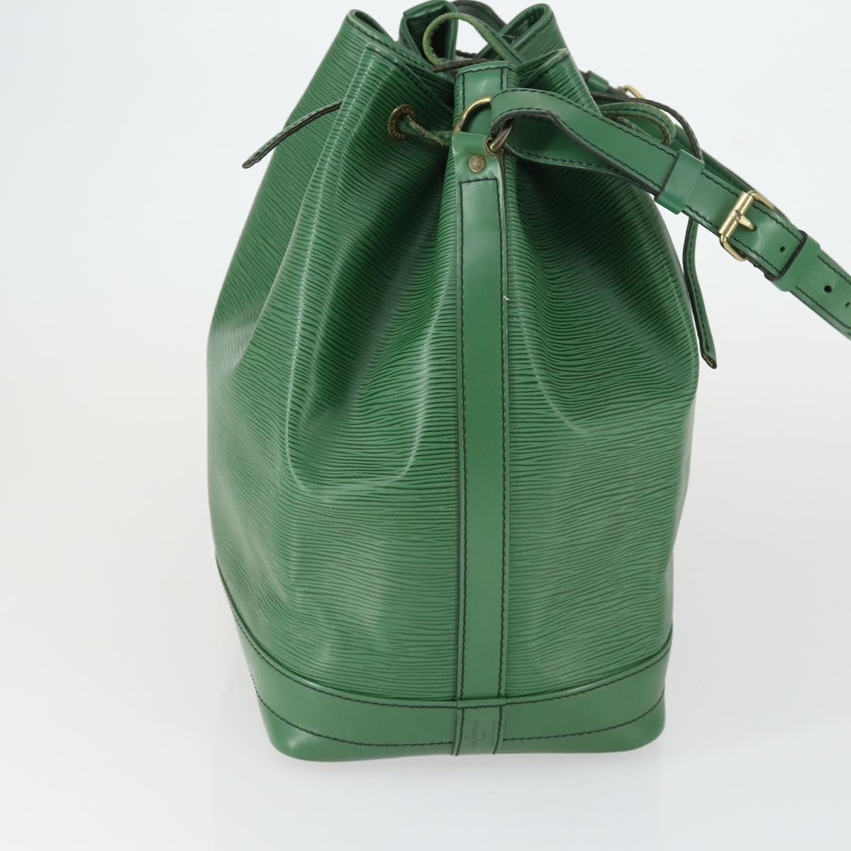 LOUIS VUITTON Epi Noe Shoulder Bag Green M44004 LV Auth 169347