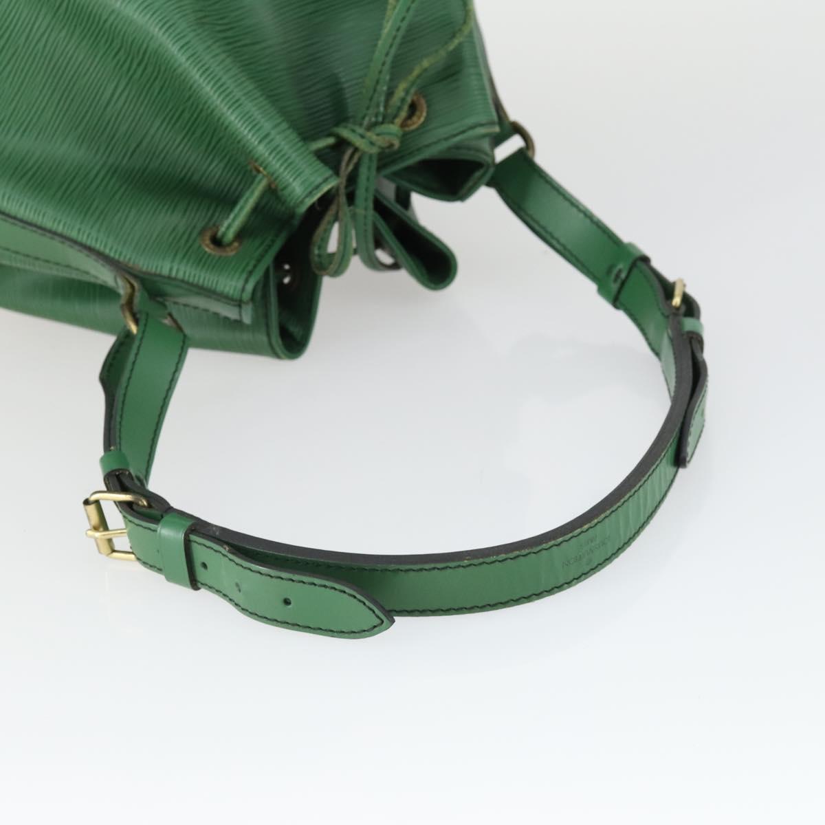 LOUIS VUITTON Epi Noe Shoulder Bag Green M44004 LV Auth 169347