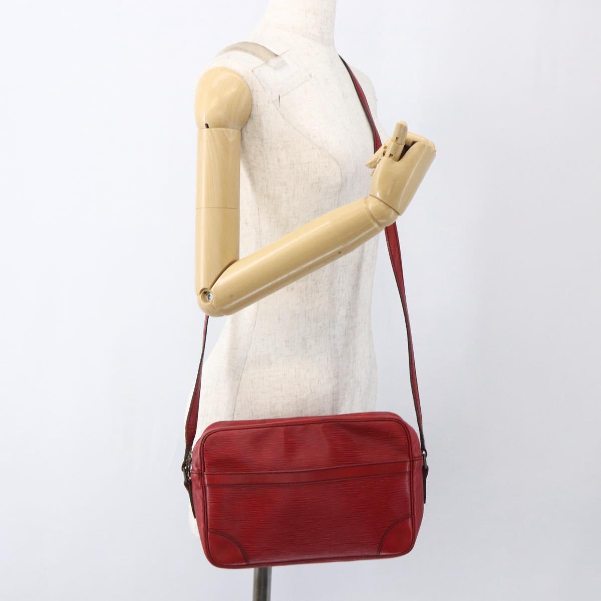 LOUIS VUITTON Epi Trocadero 27 Shoulder Bag Red M52317 LV Auth 169554