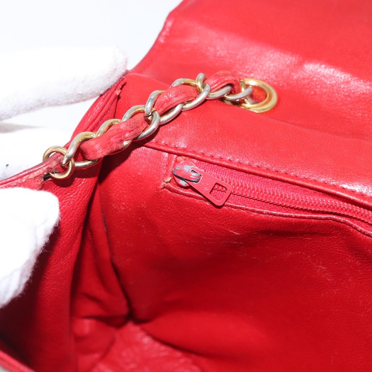 CHANEL Chain Matelasse Shoulder Bag Leather Red Gold CC Auth 169596