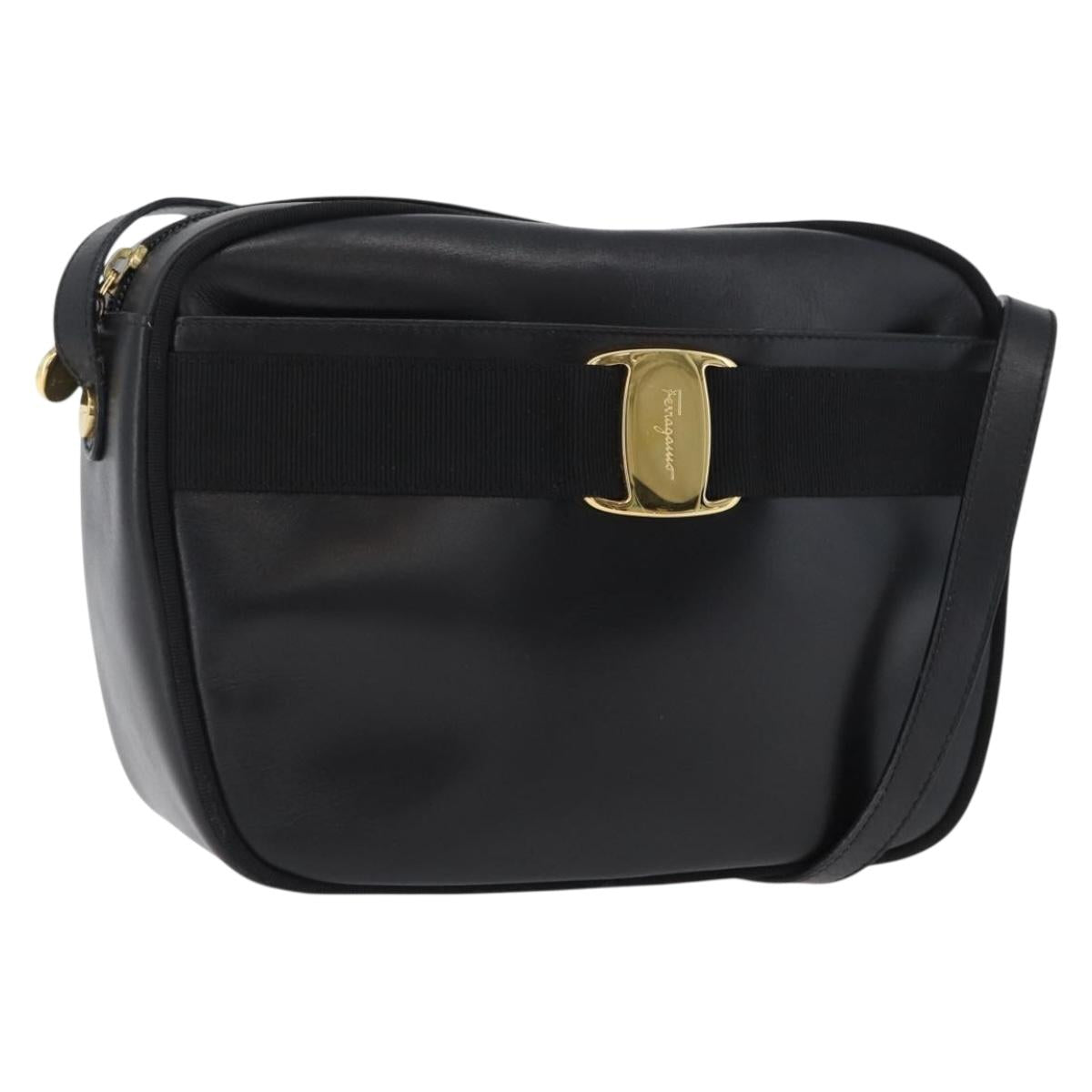 Salvatore Ferragamo Vala Shoulder Bag Leather Black Gold Auth 170076