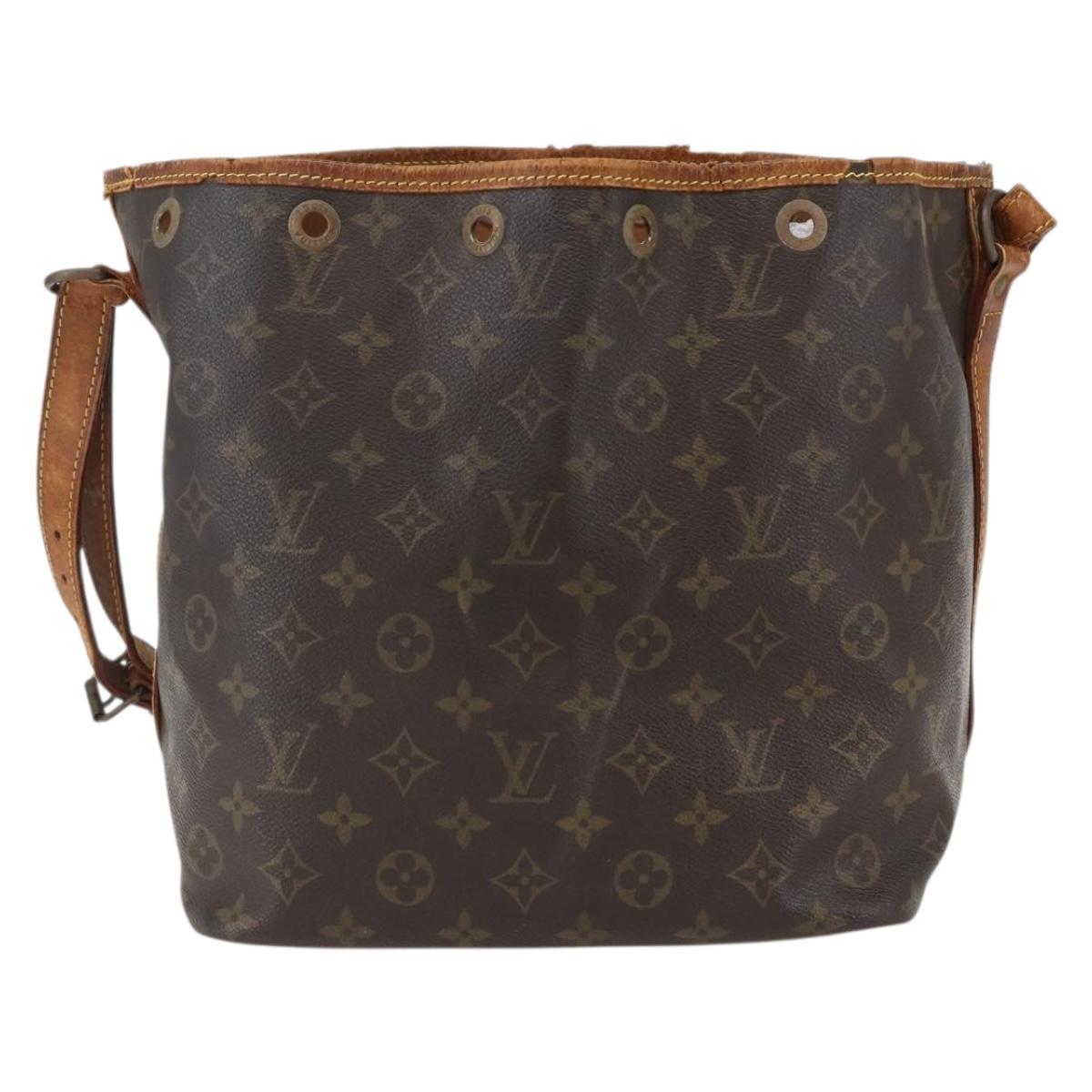 LOUIS VUITTON Monogram Petit Noe Shoulder Bag M42226 LV Auth 170103
