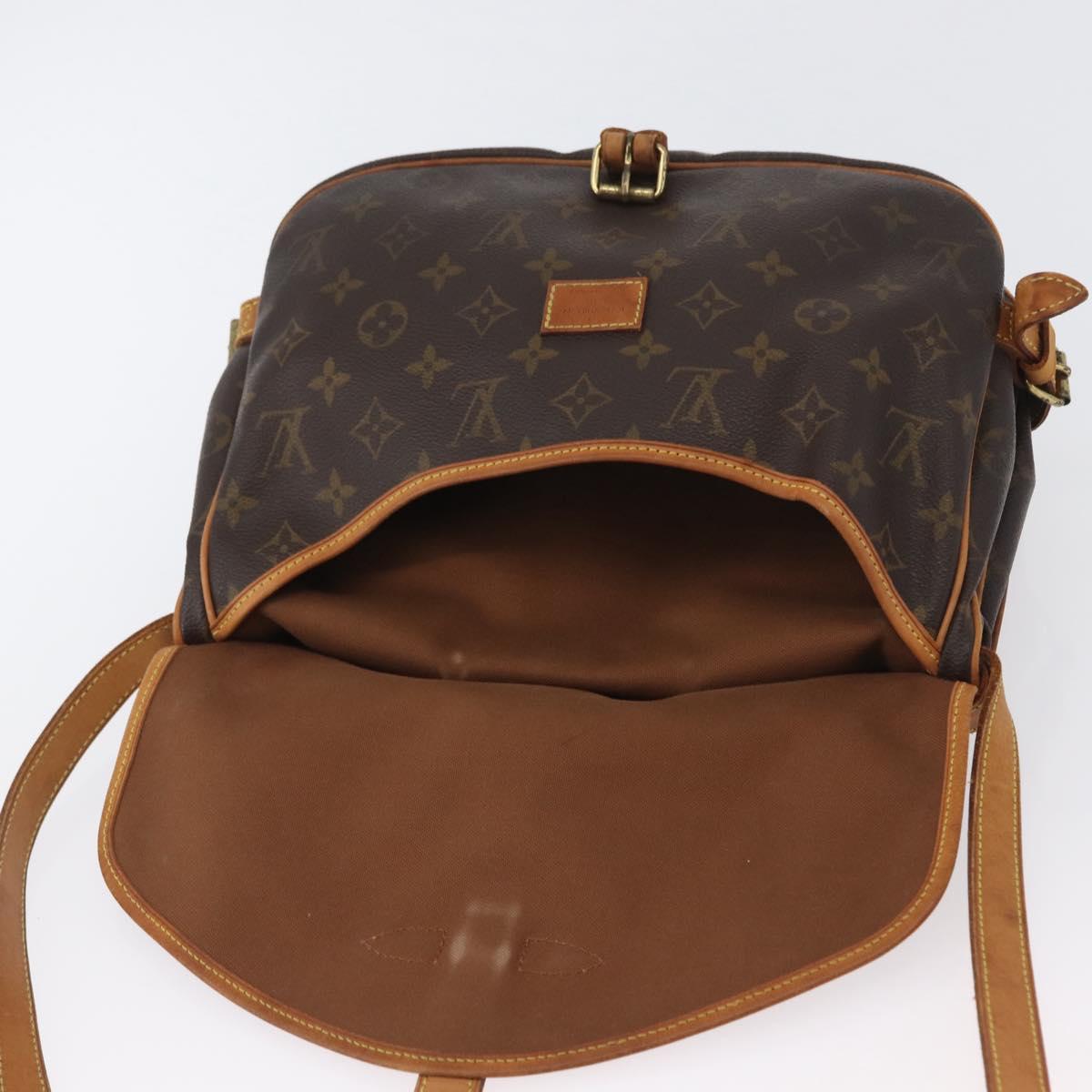 LOUIS VUITTON Monogram Saumur 30 Shoulder Bag M42256 LV Auth 170962