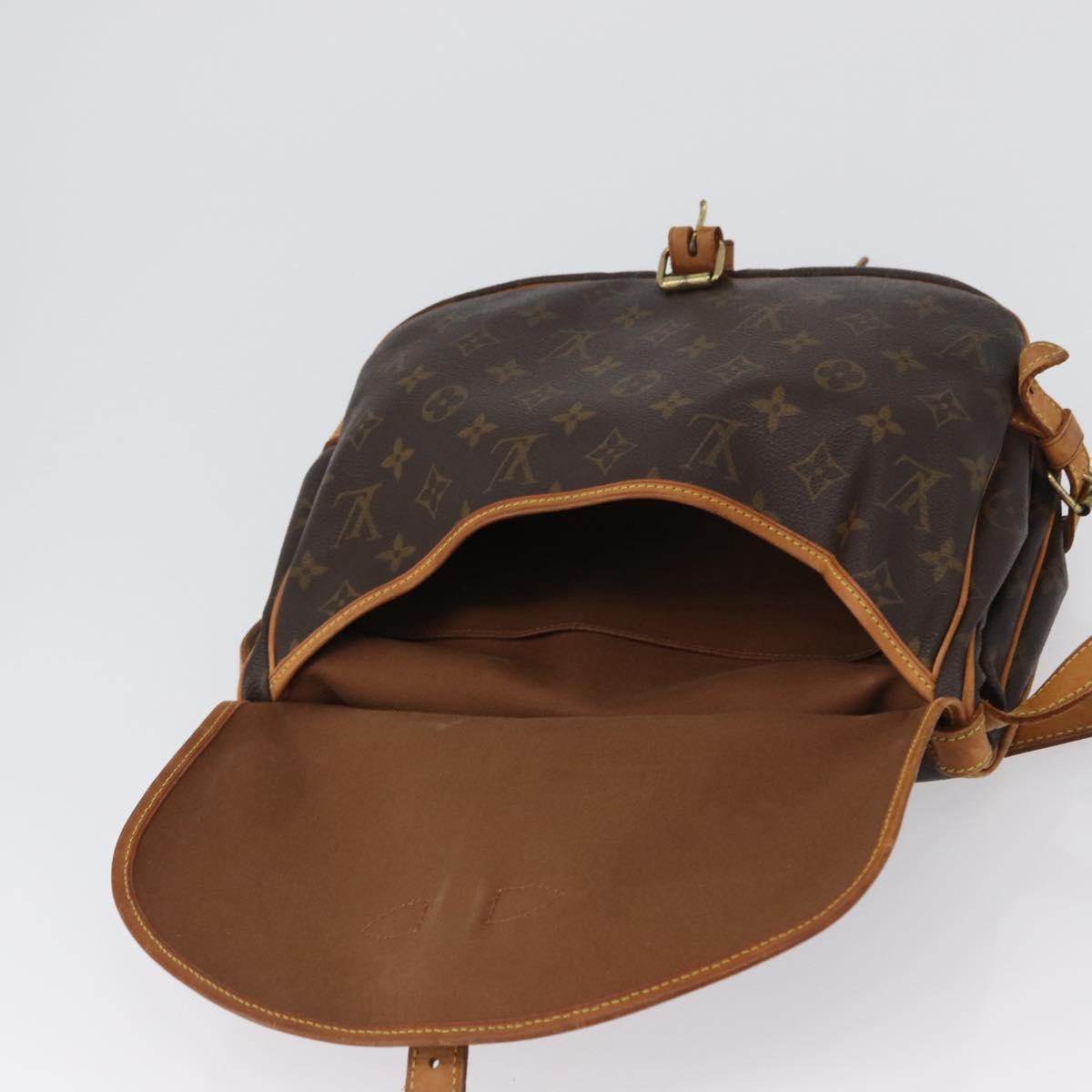 LOUIS VUITTON Monogram Saumur 30 Shoulder Bag M42256 LV Auth 170962