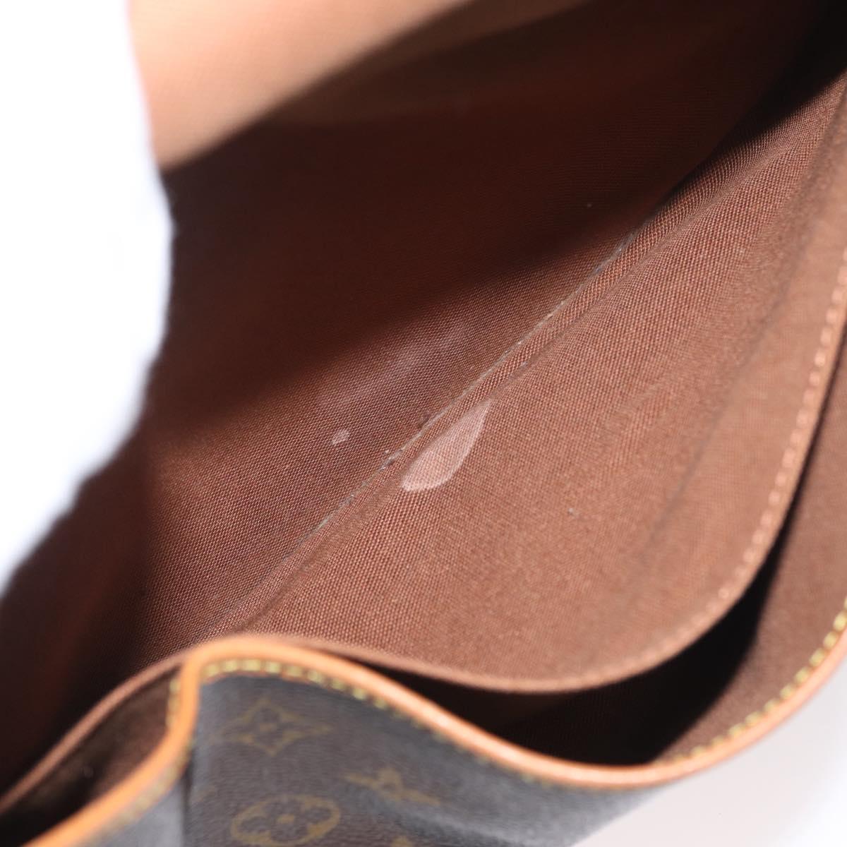 LOUIS VUITTON Monogram Saumur 30 Shoulder Bag M42256 LV Auth 170962