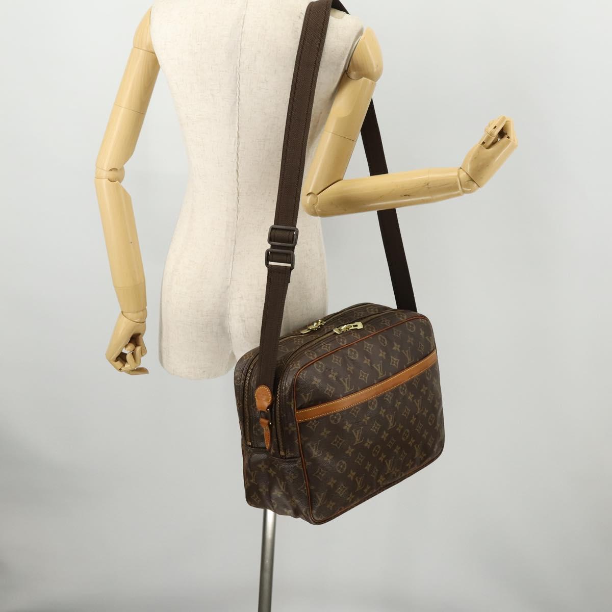 LOUIS VUITTON Monogram Reporter GM Shoulder Bag M45252 LV Auth 170965