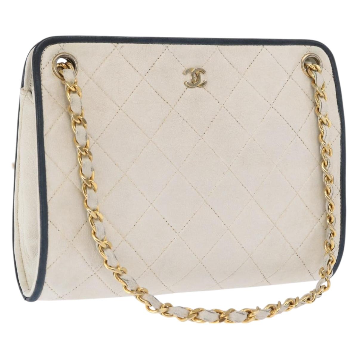CHANEL Matelasse Chain Shoulder Bag Leather White Gold CC Auth 171161