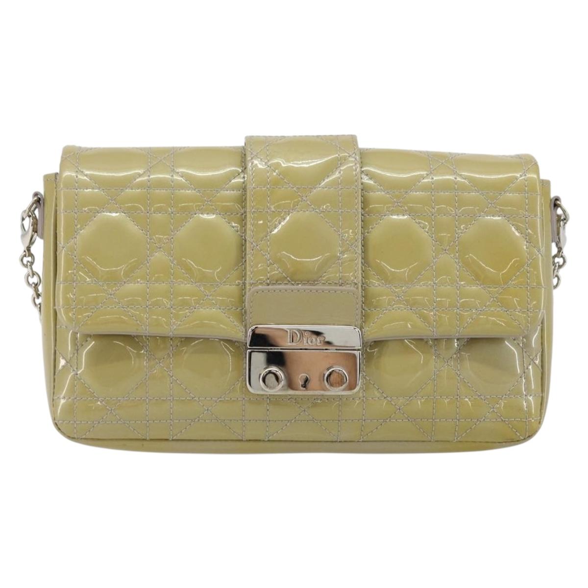 Christian Dior Chain Shoulder Bag Patent Leather Beige Silver Auth 171233